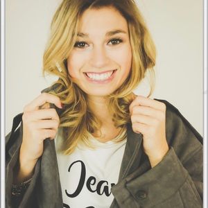 Meet your Posher, Addy